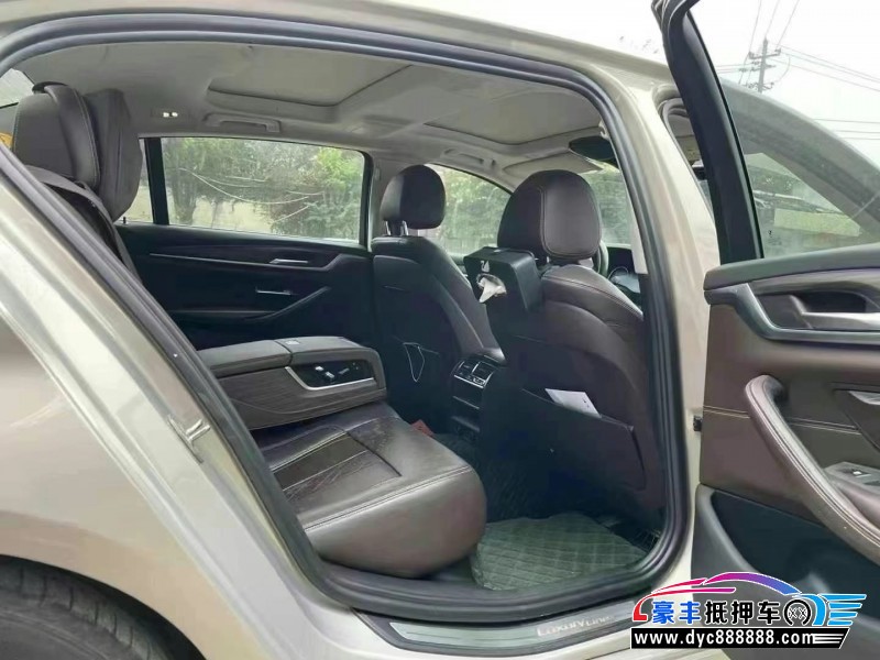 17年宝马5系轿车抵押车出售