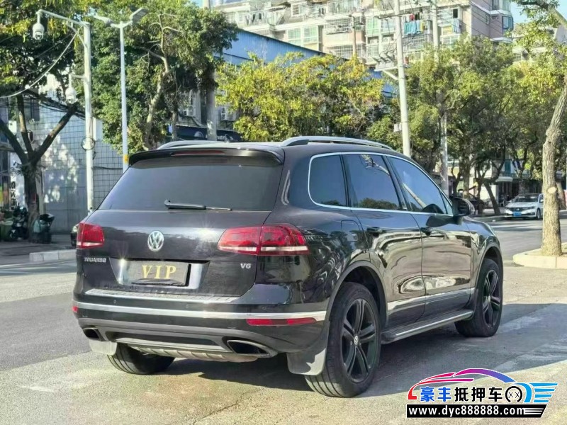 17年大众途锐轿车抵押车出售