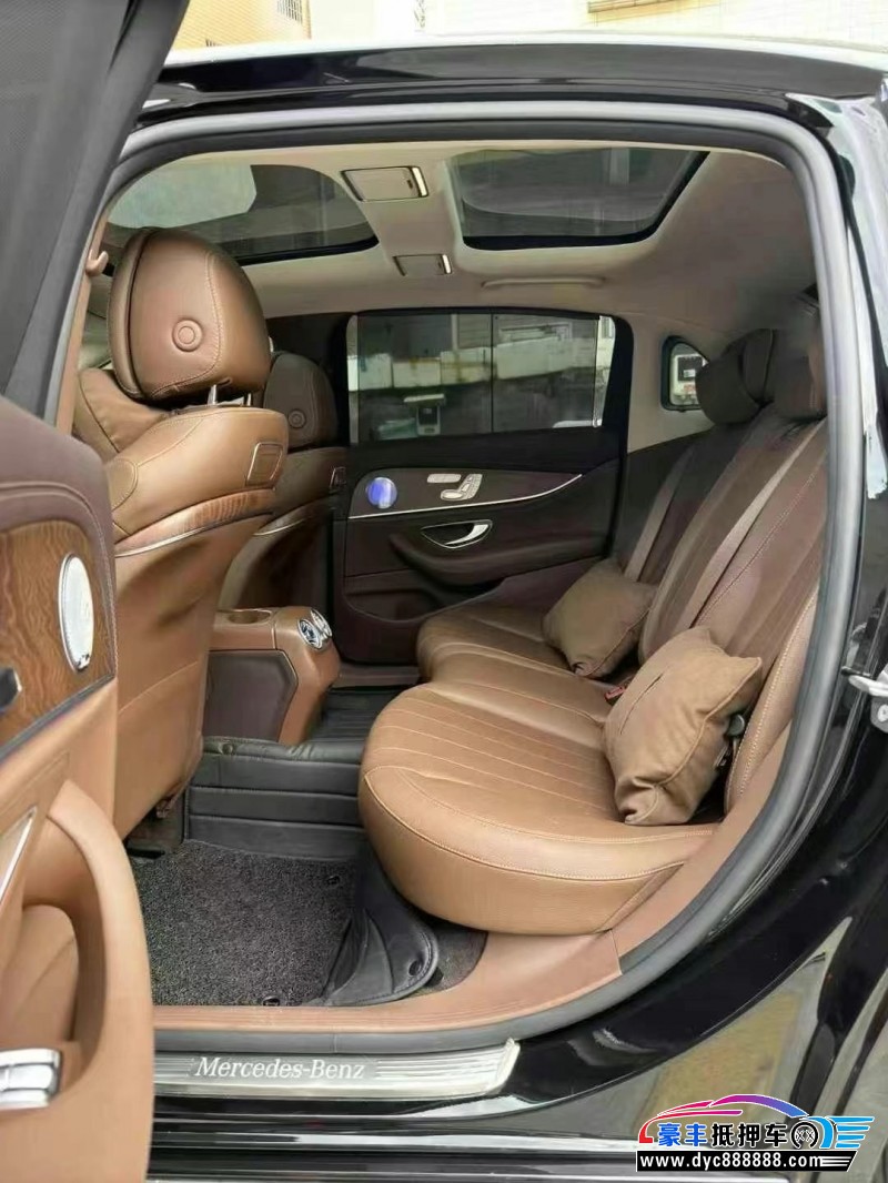 19年奔驰E轿车抵押车出售