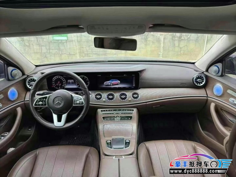 19年奔驰E轿车抵押车出售