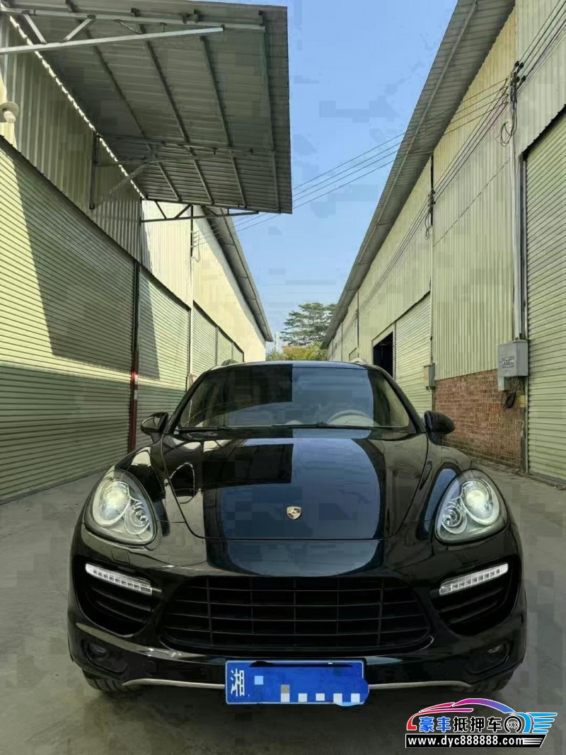 14年保时捷卡宴轿车抵押车出售