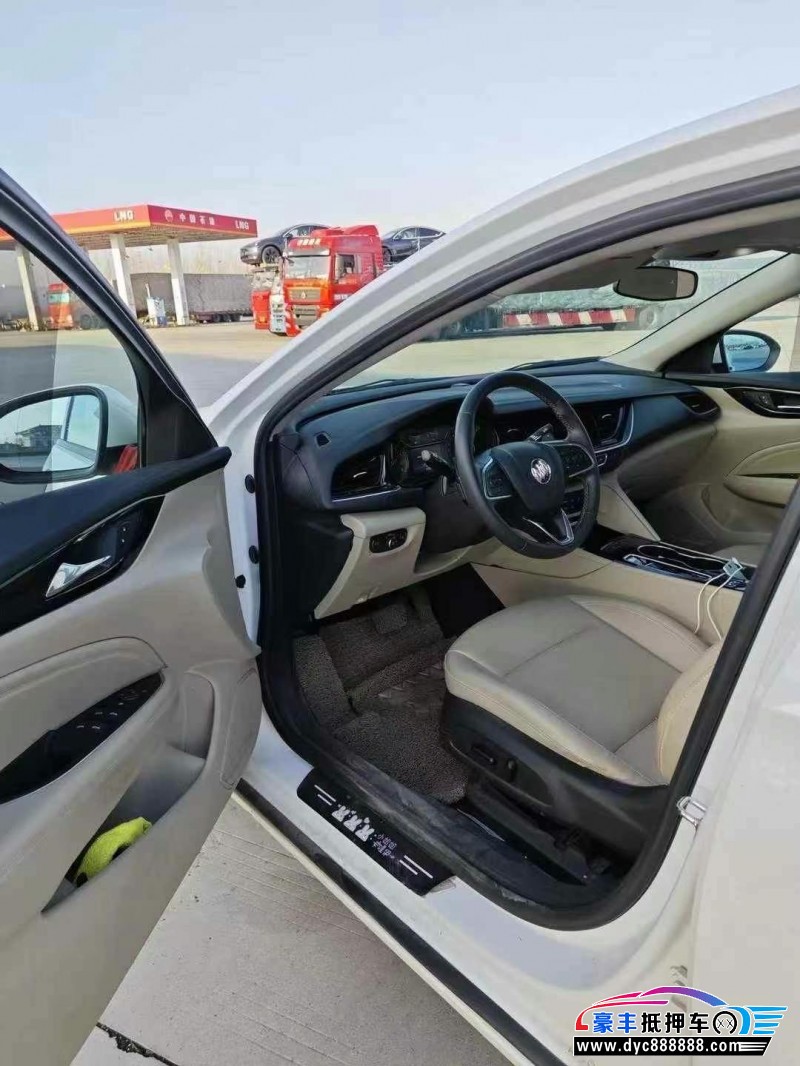 21年别克君威轿车抵押车出售