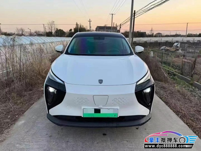 24年东风雷霆轿车抵押车出售