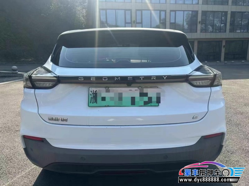 22年吉利几何轿车抵押车出售