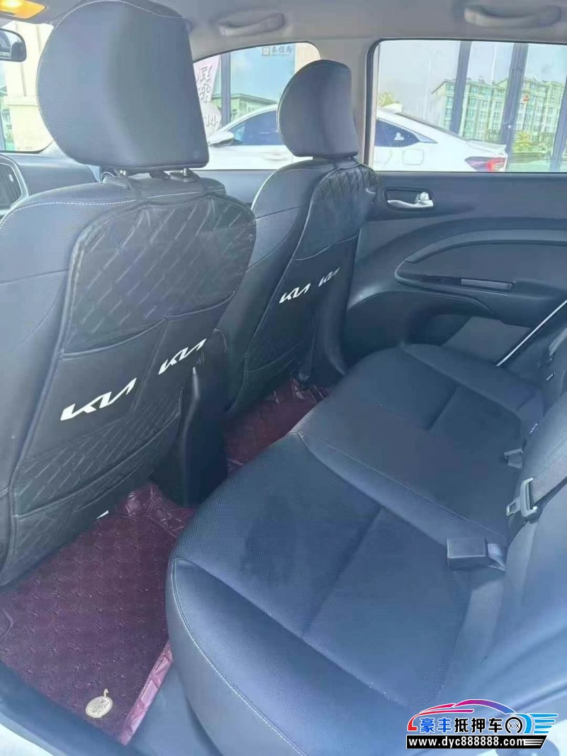 22年起亚KX1轿车抵押车出售