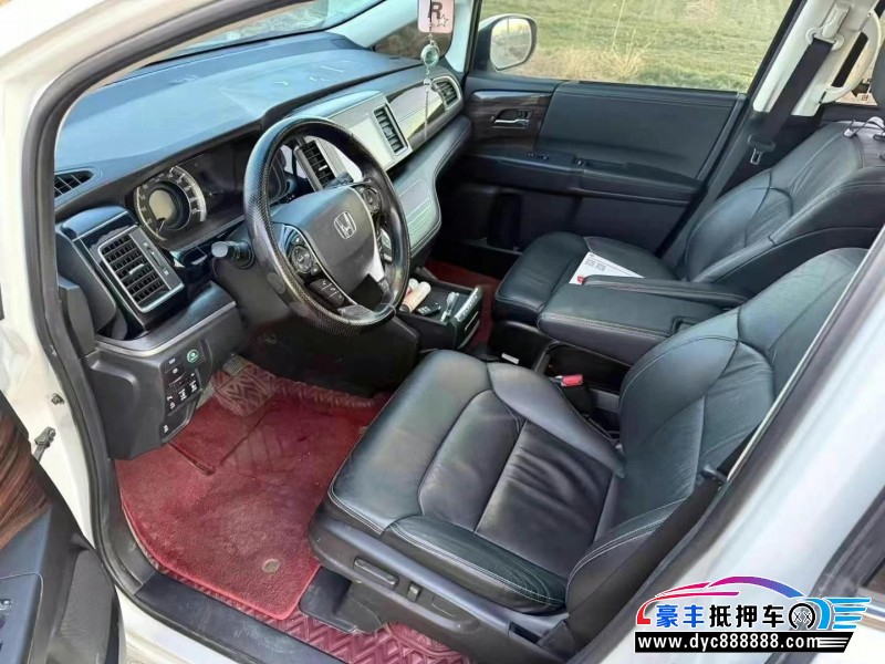 17年本田艾力绅轿车抵押车出售