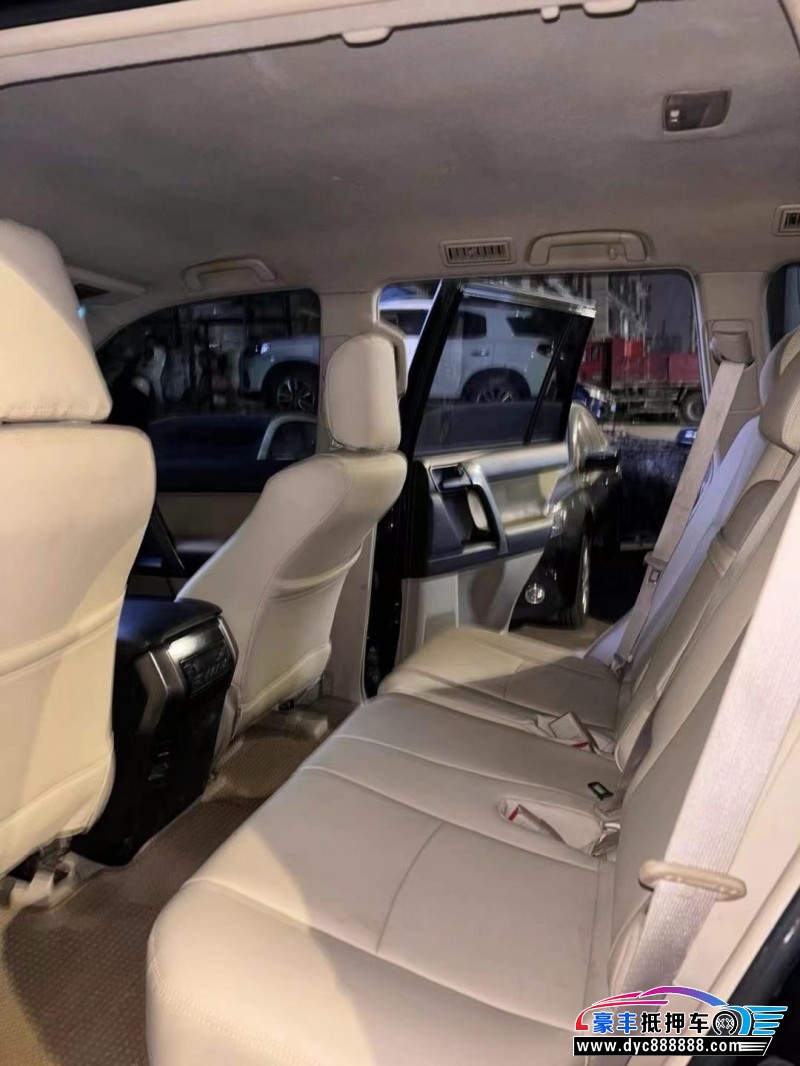 12年丰田普拉多（霸道）轿车抵押车出售