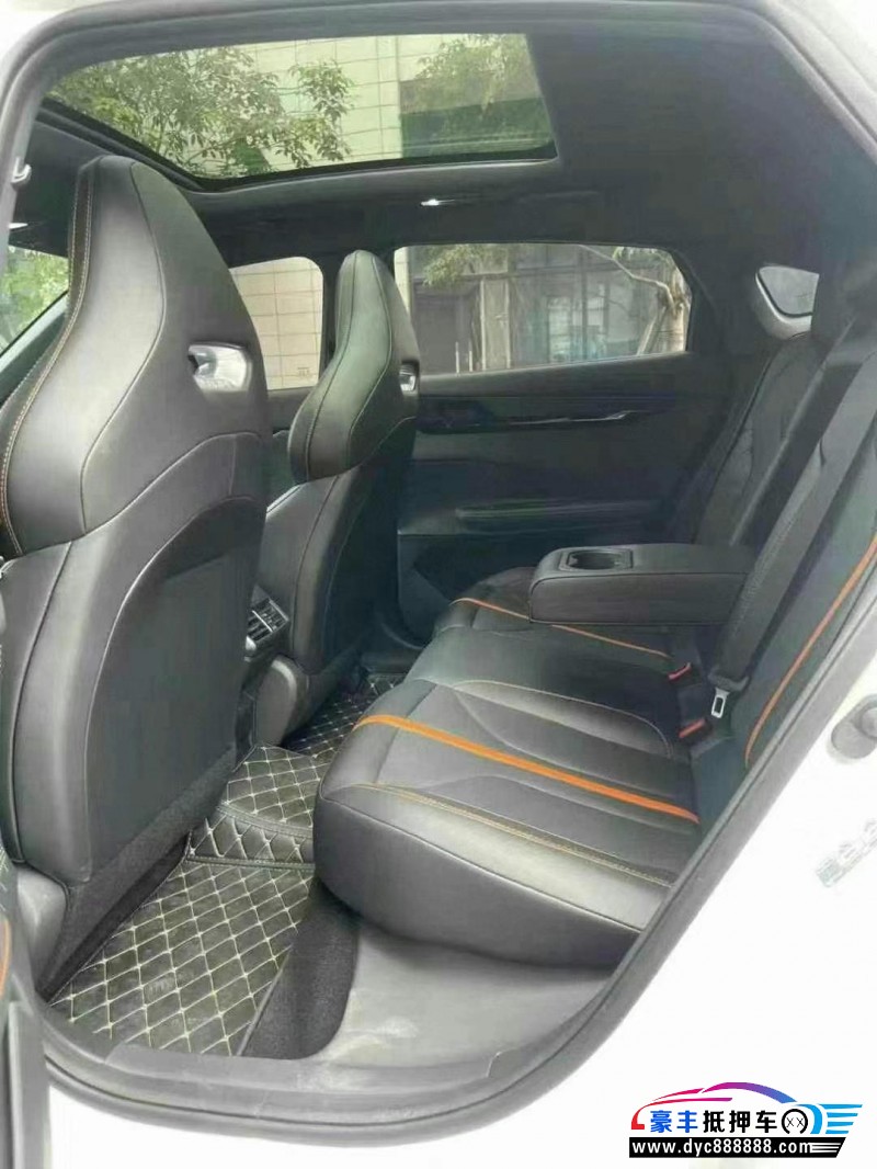 24年长安长安UNI轿车抵押车出售