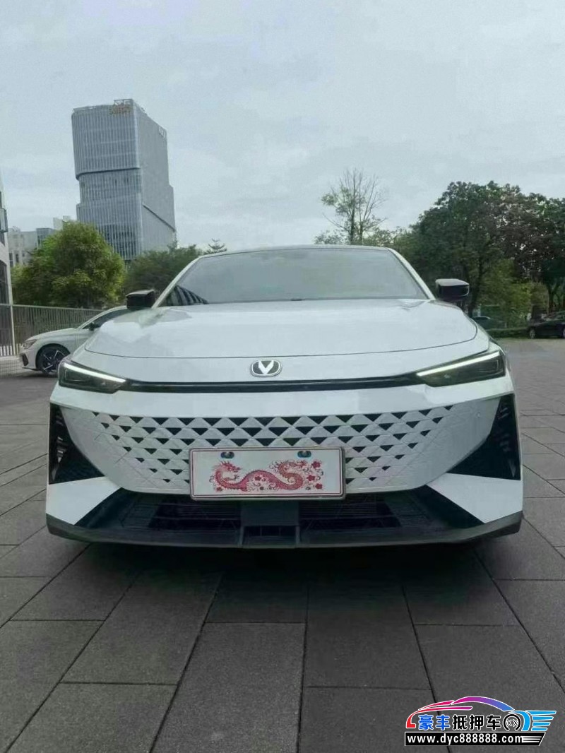 24年长安长安UNI轿车抵押车出售