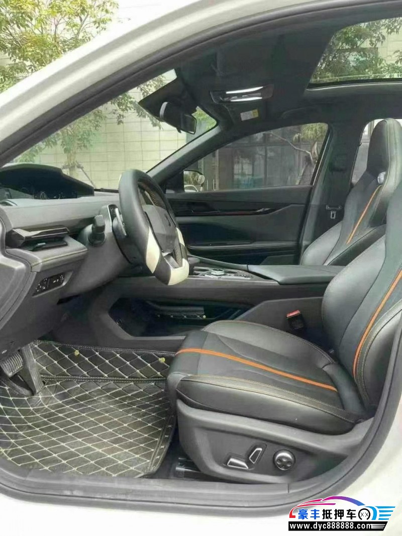 24年长安长安UNI轿车抵押车出售