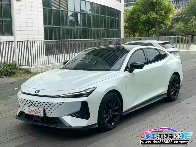 24年长安长安UNI轿车抵押车出售