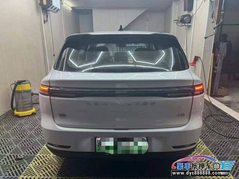 24年零跑C10轿车抵押车出售