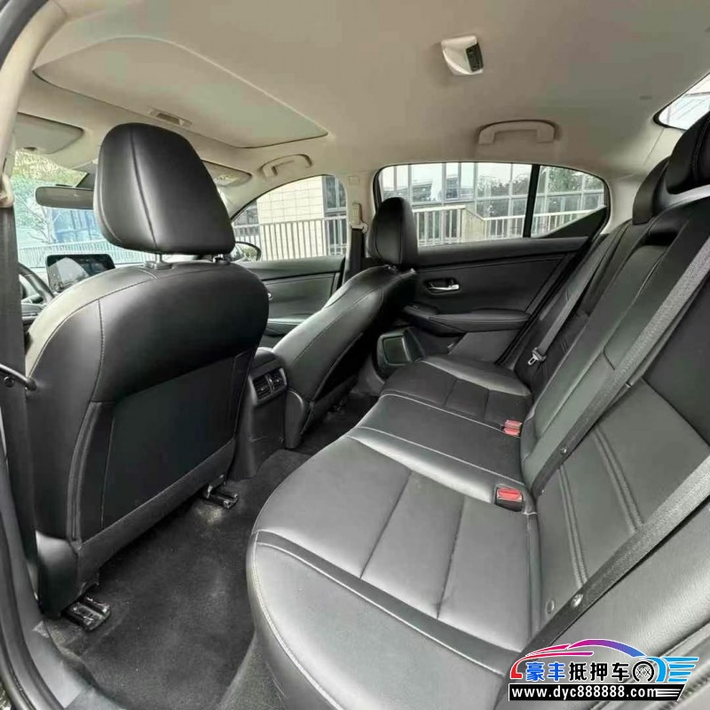 22年日产轩逸轿车抵押车出售