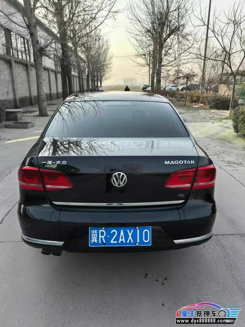 14年大众迈腾轿车抵押车出售