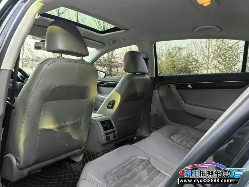 14年大众迈腾轿车抵押车出售