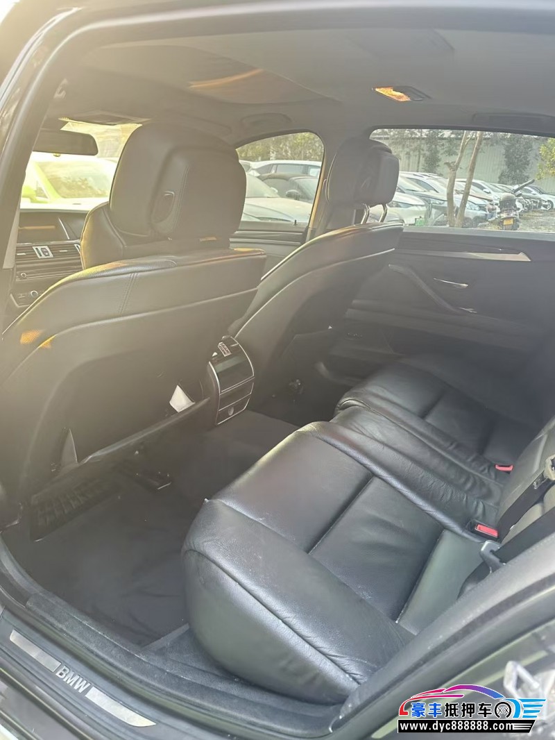 13年宝马5系轿车抵押车出售