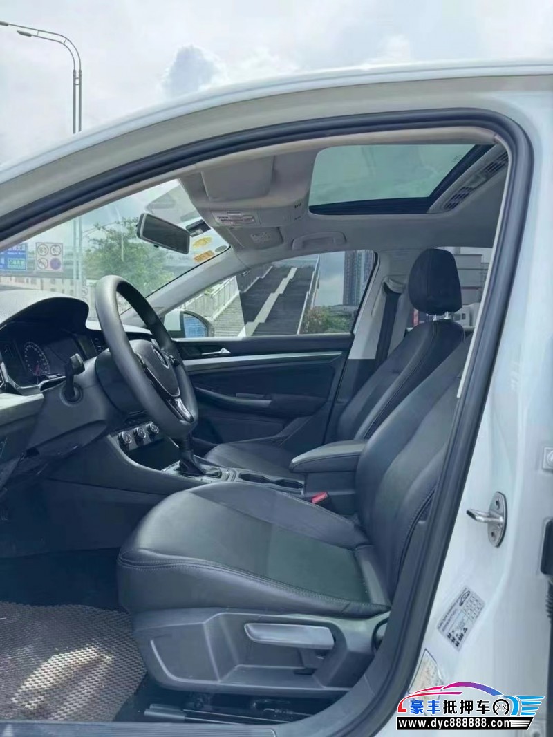 21年大众宝来轿车抵押车出售