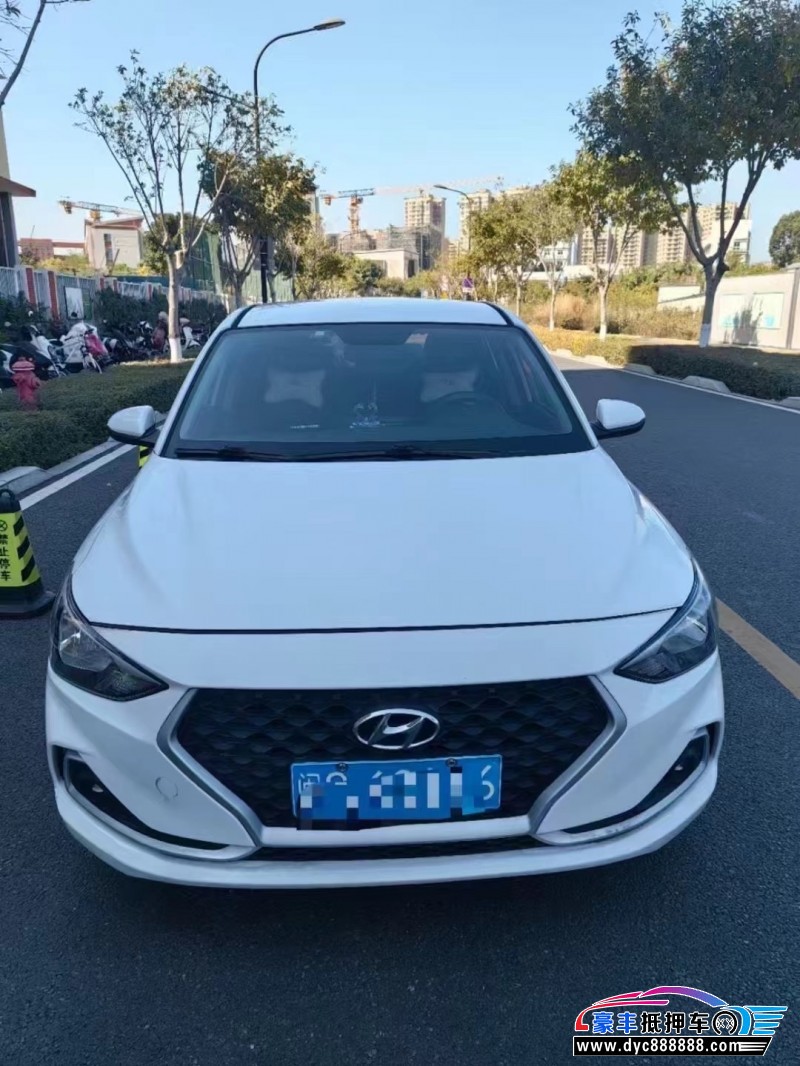 19年现代悦动轿车抵押车出售