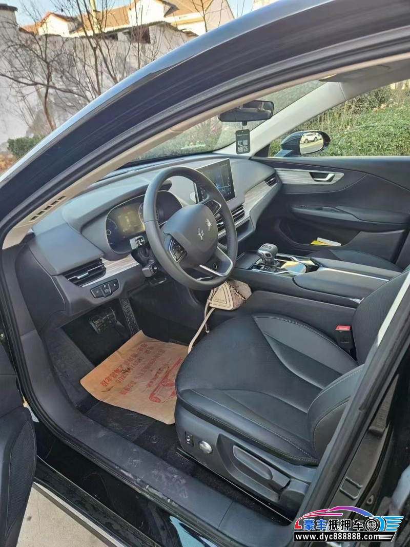 24年红旗EQM5轿车抵押车出售