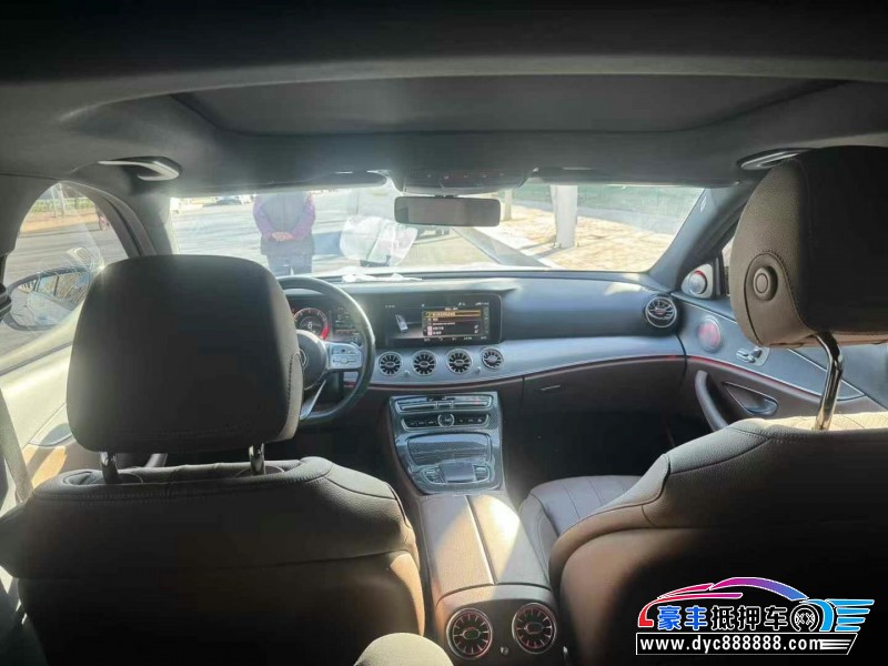 20年奔驰E轿车抵押车出售