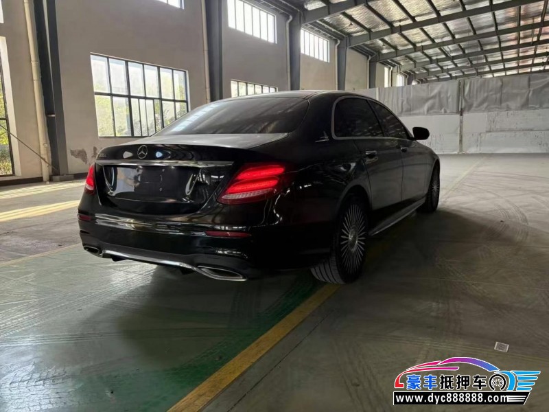 18年奔驰E轿车抵押车出售