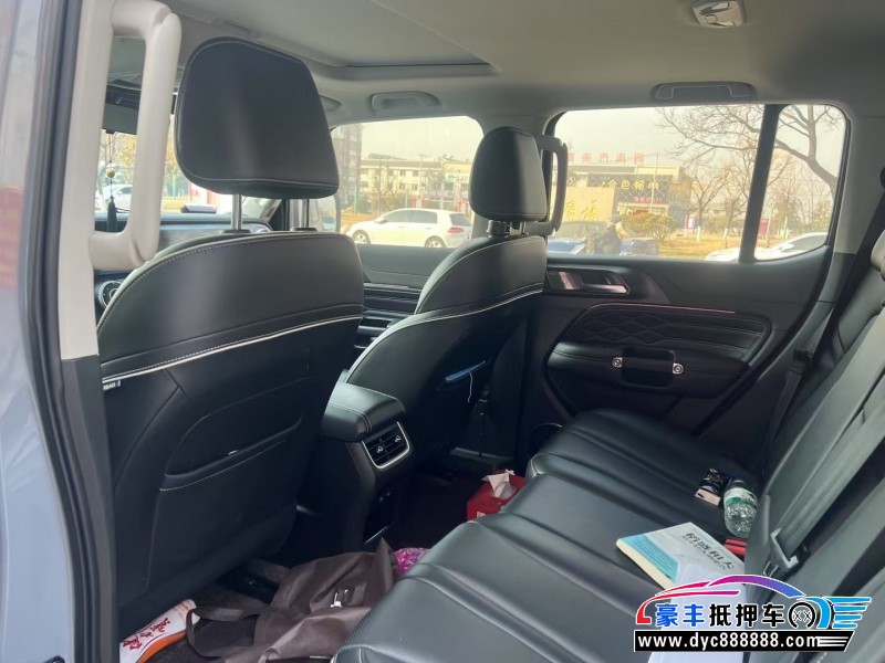 21年WEY坦克300轿车抵押车出售