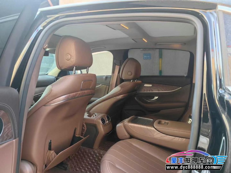 20年奔驰E轿车抵押车出售