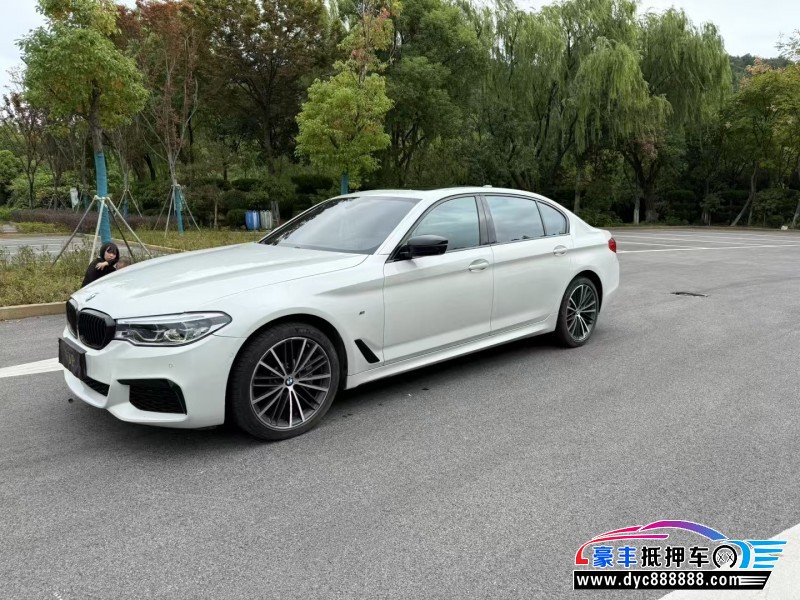 19年宝马5系轿车抵押车出售