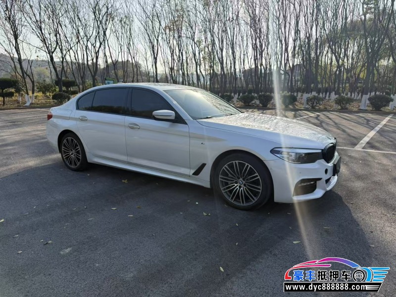 18年宝马5系轿车抵押车出售