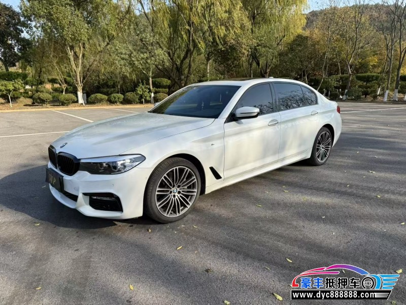 18年宝马5系轿车抵押车出售