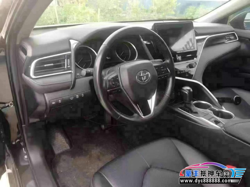 22年丰田凯美瑞轿车抵押车出售