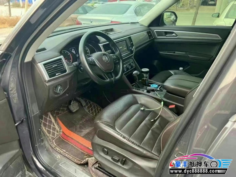 17年大众途昂轿车抵押车出售