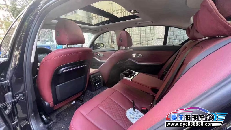 22年宝马3系轿车抵押车出售