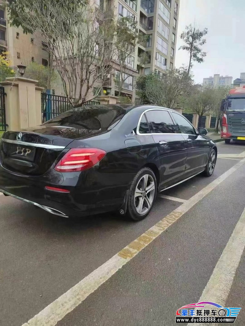 18年奔驰E轿车抵押车出售