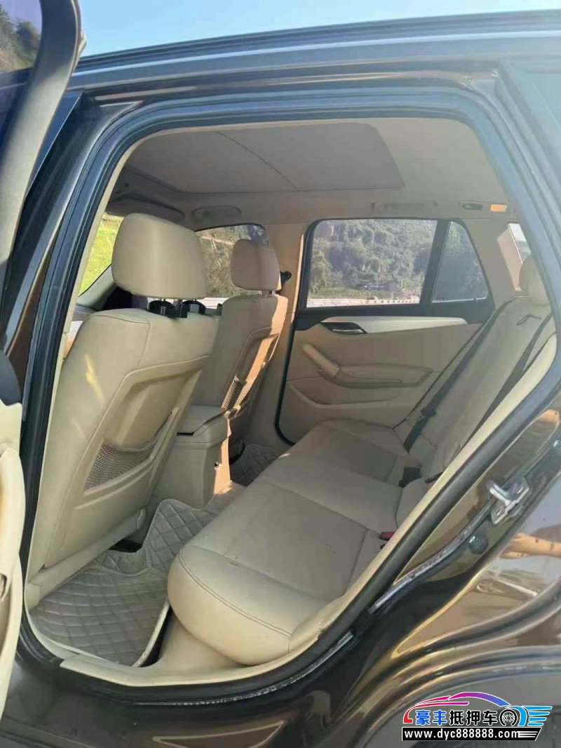 12年宝马X1SUV抵押车出售