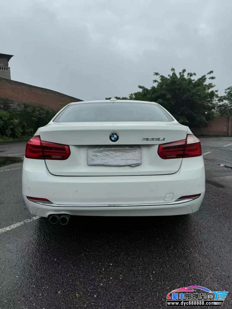 17年宝马3系轿车抵押车出售