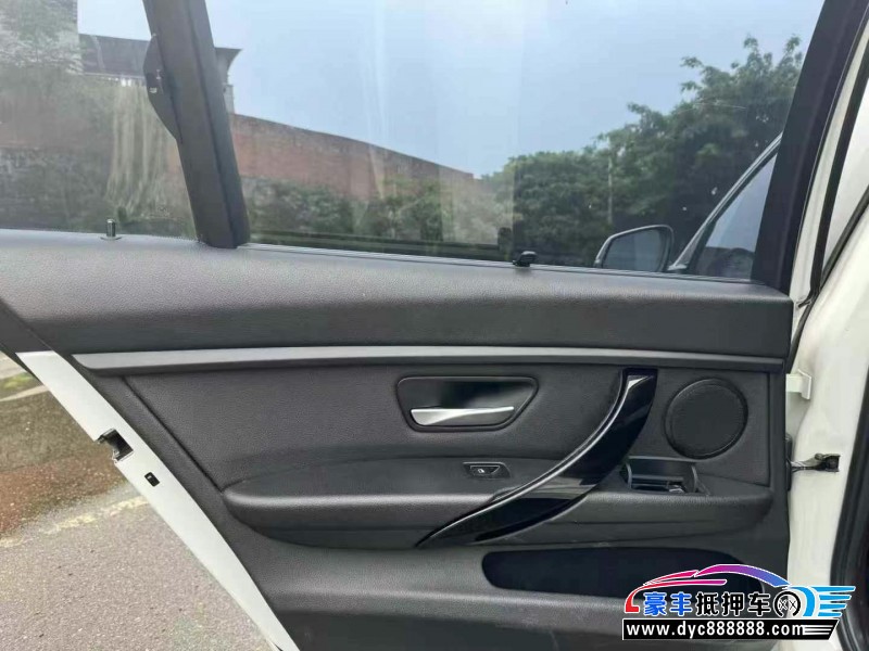 17年宝马3系轿车抵押车出售