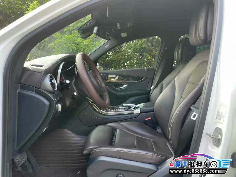 17年奔驰GLCSUV抵押车出售