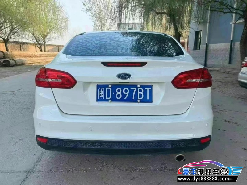 17年福特福克斯轿车抵押车出售