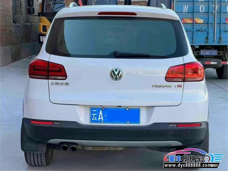 14年大众途观轿车抵押车出售