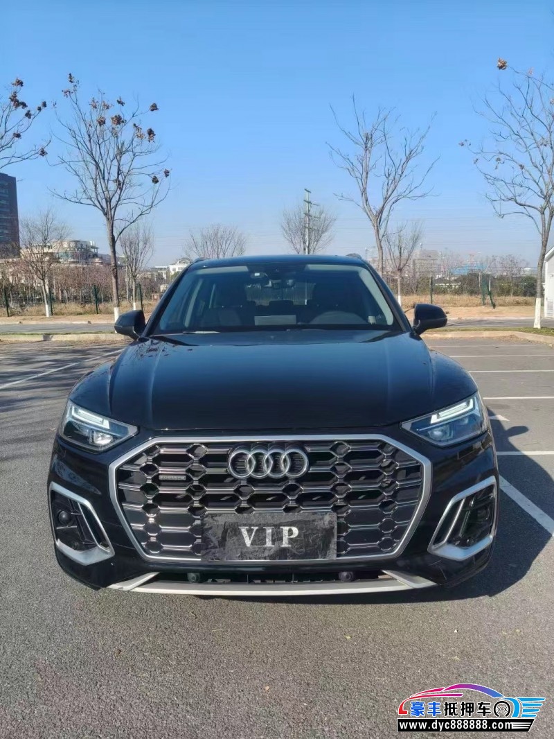 22年奥迪Q5轿车抵押车出售