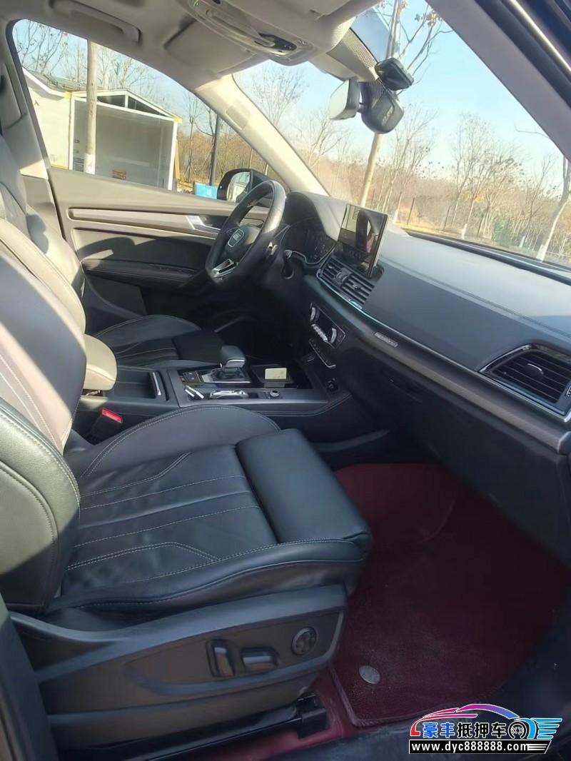 22年奥迪Q5轿车抵押车出售