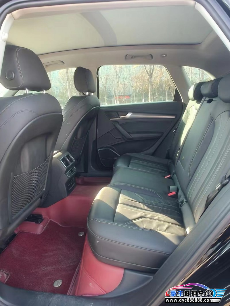 22年奥迪Q5轿车抵押车出售