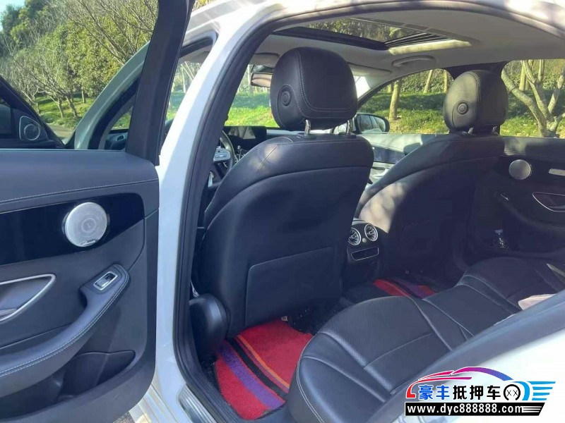 21年奔驰C轿车抵押车出售