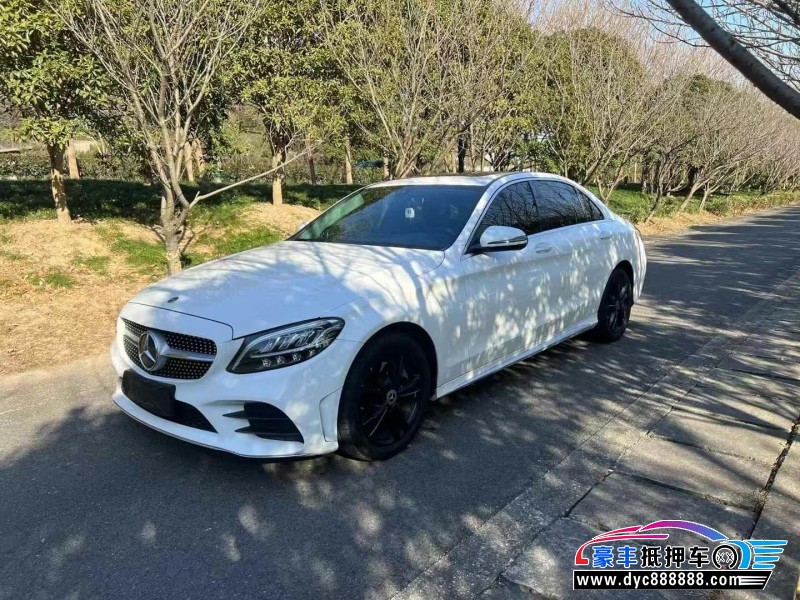 21年奔驰C轿车抵押车出售