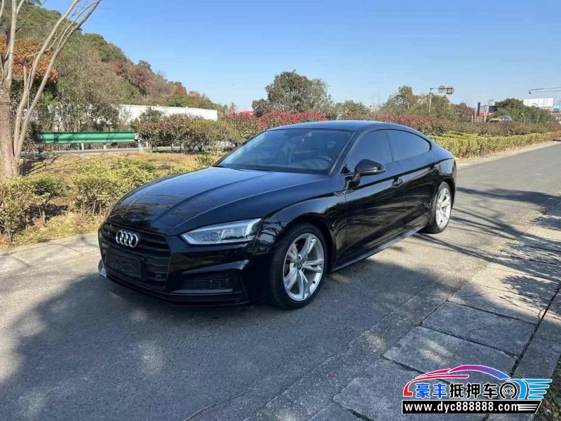 20年奥迪A5轿车抵押车出售