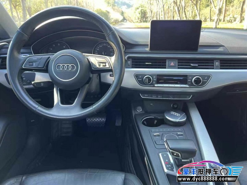 20年奥迪A5轿车抵押车出售