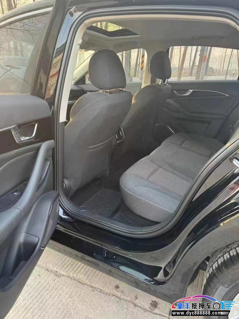 23年奔腾B70轿车抵押车出售