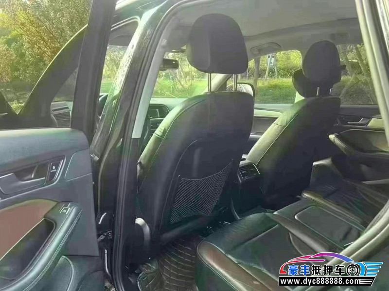 18年奥迪Q5轿车抵押车出售