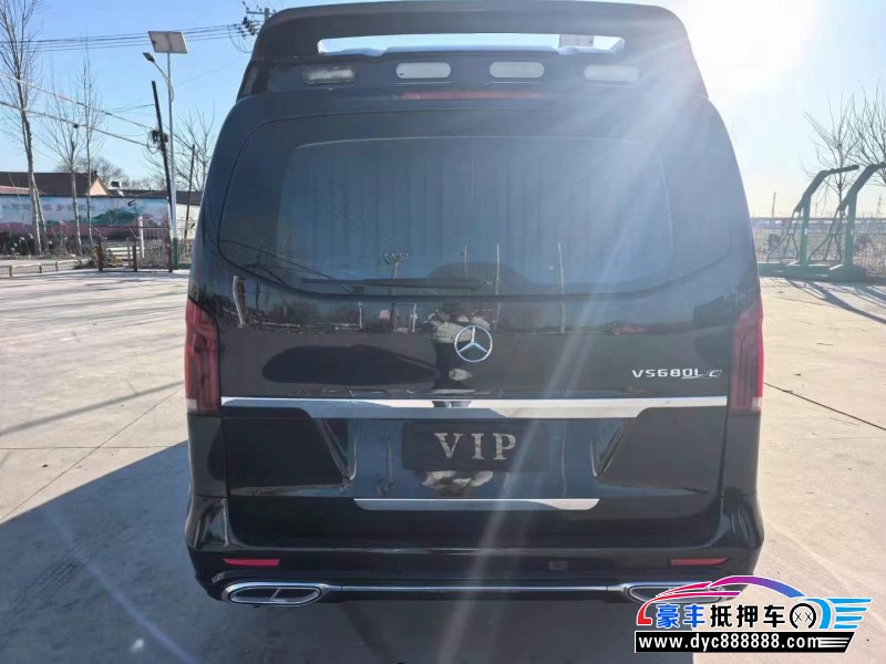 21年奔驰威霆轿车抵押车出售